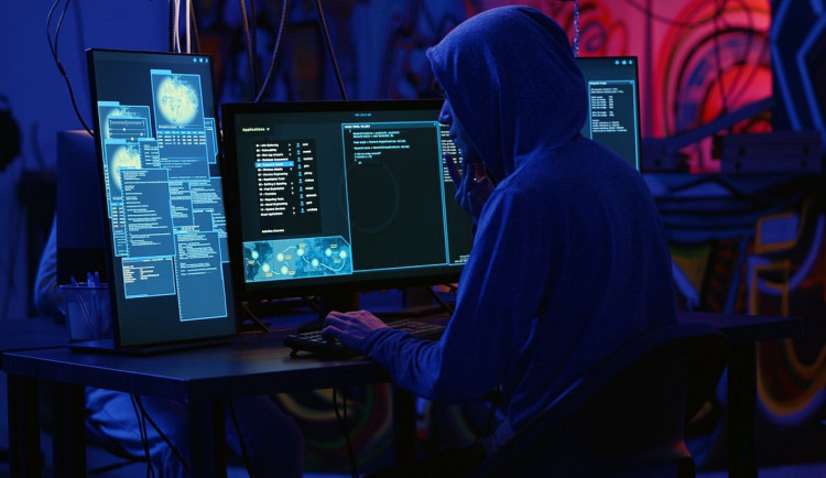 Skutečná tvář hackerských útoků: jaké jsou v roce 2025 ty nejčastější