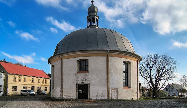 Toulky Českým středohořím: Z Lovečkovic do Úštěka