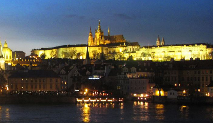 Poroste konečně česká ekonomika? MF i ČNB věří, že ano