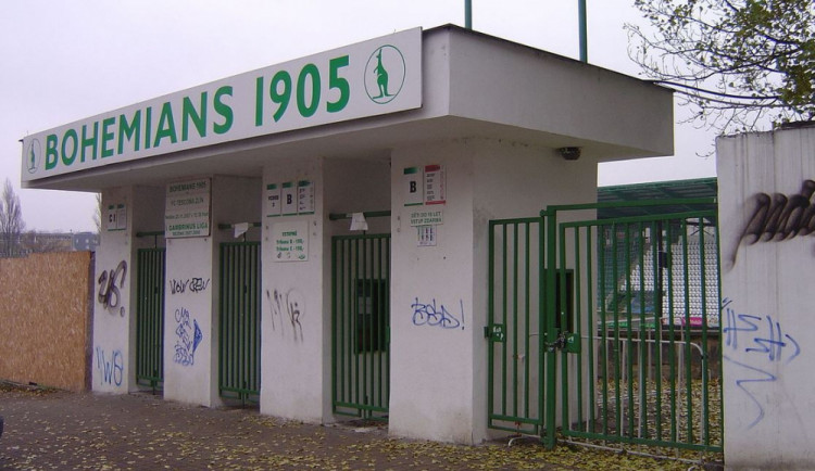 Spor o „Ďolíček“ – uvědomělý daňový poplatník versus zapálený fotbalový fanoušek