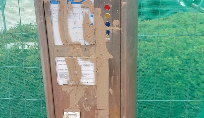 Nejdřív si mě musíš vyčistit, až pak zaplať parkovné