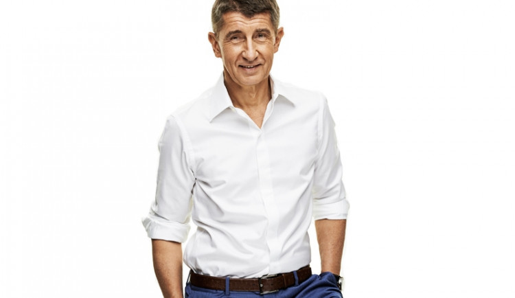 Zeman a Babiš na Hradě zlikvidovali dluh za 4 miliony Kč – za 32 minut a 51 vteřin byl zase zpátky