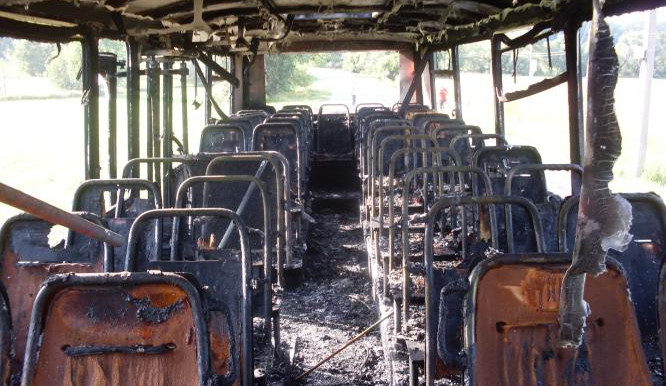 Hořel autobus, nikdo z cestujících se nezranil