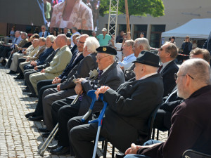 Na hradeckém Pivovarském náměstí se slaví Den kraje