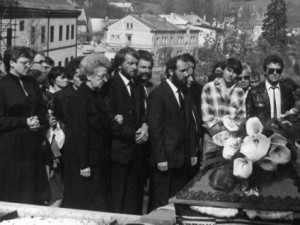 „Zbyl jsem sám.“ Posledního mrtvého politického vězně z kriminálů ČSSR dodnes u soudů hájí bratr