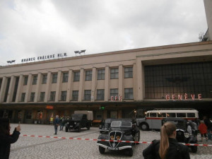 FOTO: Hradecké vlakové nádraží obsadili filmaři