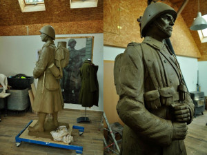 Legionáři obnovují památník v Hradci Králové