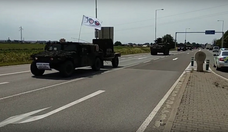 Česko dnes opustí druhá část amerického vojenského konvoje