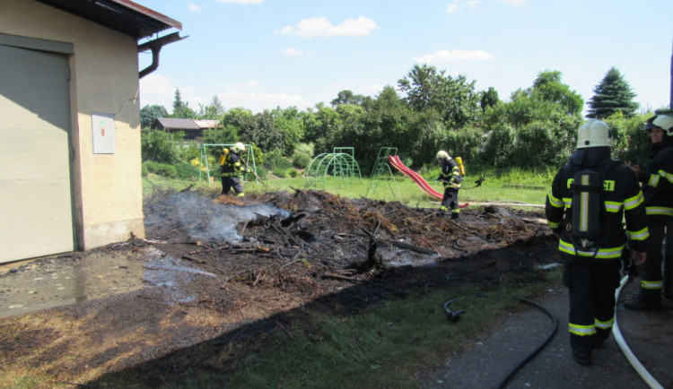 Požár v hradecké ulici Rozkvět Míru