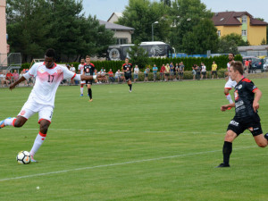 Hradec Králové - Bahrajn