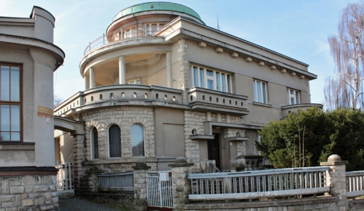 Kafkova vila s ateliérem v Červeném Kostelci