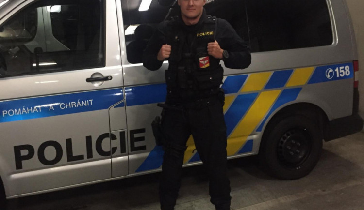 Královéhradecký policista Patrik Till se stal mistrem Evropy v benchpressu