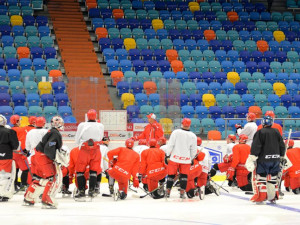 Hradec Králové vyjel na led s novým koučem i výrazně jiným týmem