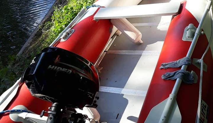 Neznámý pachatel ukradl vodním záchranářům lodní motory