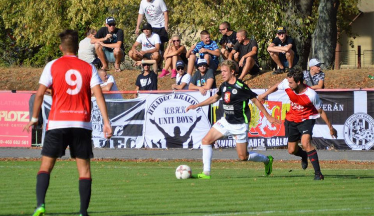 Votroci otočili pohárové utkání ve Slatiňanech a postupují. Na 2:2 vyrovnal hradecký brankář Stejskal