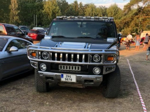 Ke Stříbrnému rybníku dorazily legendární americké vozy