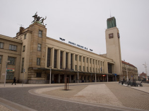 Oprava budovy hradeckého hlavního nádraží pokračuje druhou etapou
