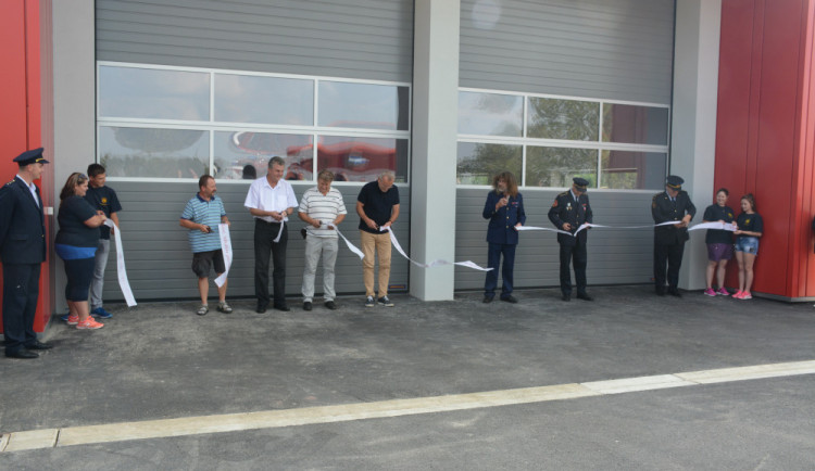 Otevření nové požární zbrojnice SDH v Březhradě