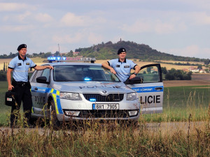 Policisté z Kopidlna zachránili život muži pomocí automatického externího defibrilátoru