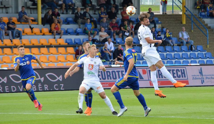 Hradečtí fotbalisté vezou z Jihlavy tři body, jediným střelcem utkání Vlkanova