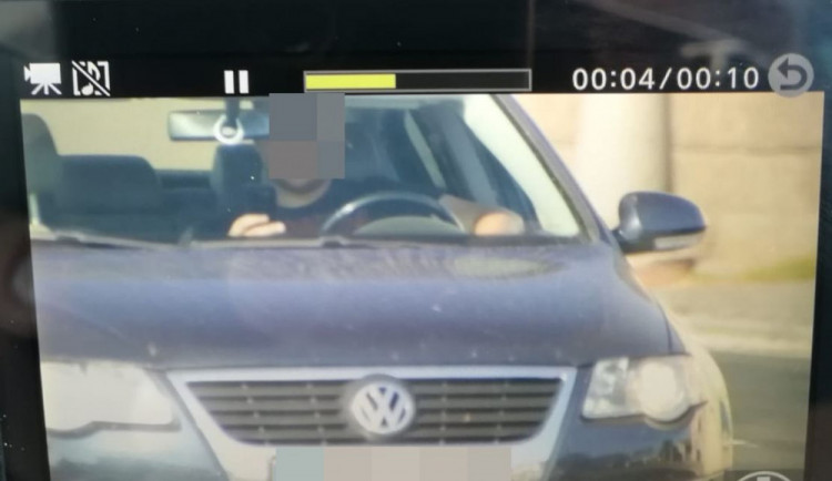 Záběr z monokulárního dalekohledu