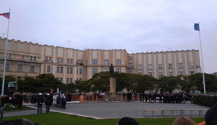 Pietní akt na Masarykově náměstí