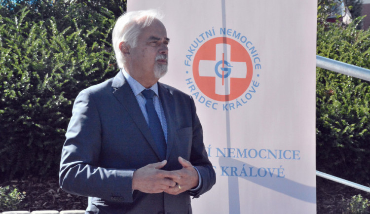Ředitel FNHK prof. MUDr. Vladimír Palička, CSc., dr. h. c.