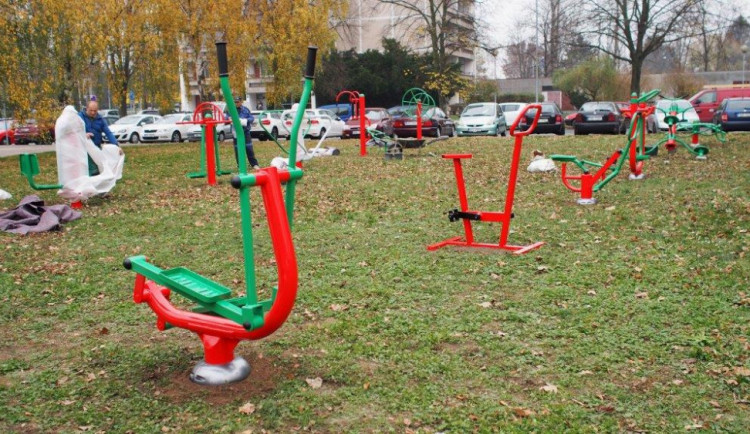 Nové cvičební stroje v Jungmannově ulici