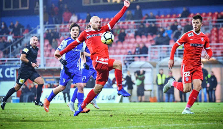 VIDEO: Zbrojovka doma ukončila podzim bídně. Na Srbské padla s Vlašimí 1:2