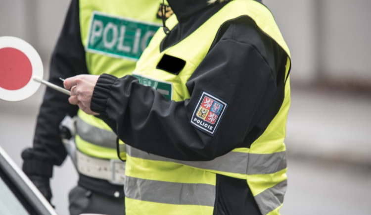 Policisté hledají svědky několika dopravních nehod ve Vyškově a okolí