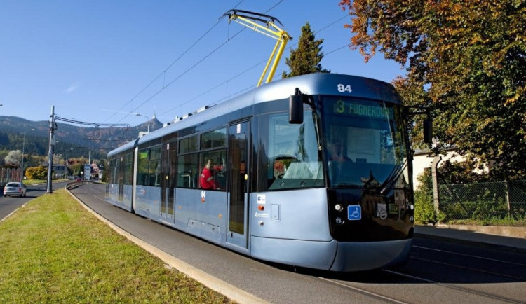 Nové šaliny nebo čekárna na busáku u Grandu. Dopravní podnik bude příští rok investovat za víc než miliardu