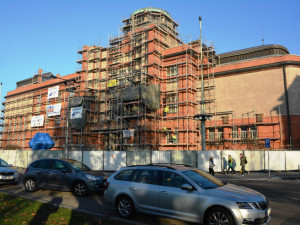 Oprava budovy Muzea východních Čech jde podle plánu, skončí na jaře