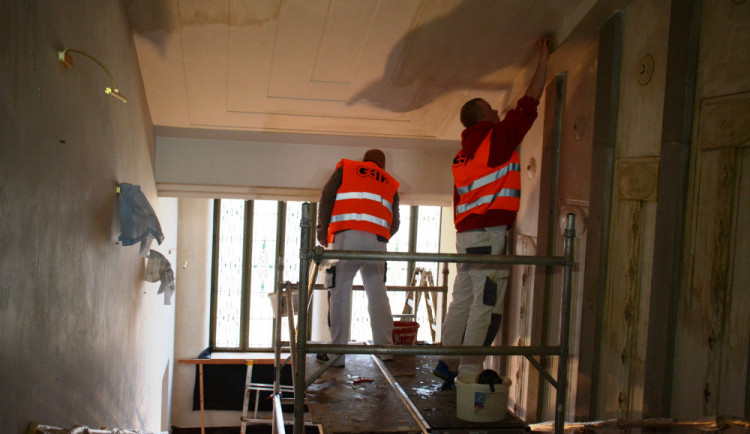 Oprava budovy Muzea východních Čech jde podle plánu, skončí na jaře