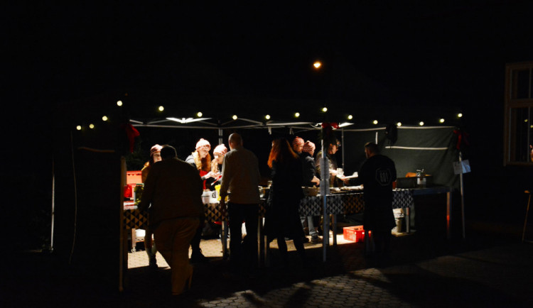 Drakovská zabijačka zakončila letošní oslavy šedesátého výročí Divadla Drak