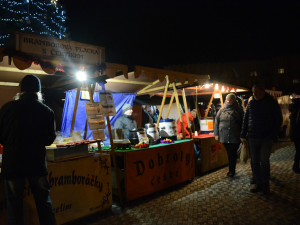 Vánoční trhy na Masarykově náměstí skončily