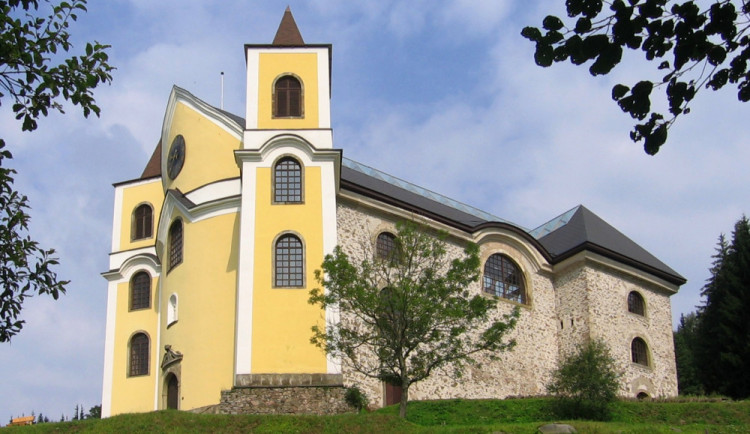 Nechci z Neratova žádné Lurdy, říká farář Josef Suchár