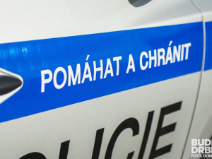 Policie v hradeckém kraji nasadí do boje se zloději aut limuzínu