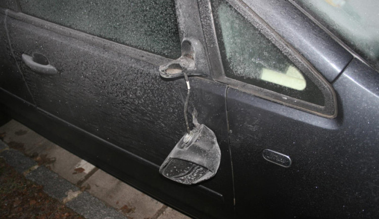 Poškozené auto
