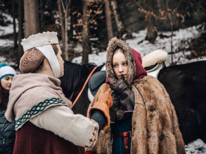 Na Hradecku vzniká film o královně Elišce Rejčce, natáčí ho parta nadšenců