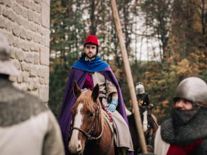 Na Hradecku vzniká film o královně Elišce Rejčce, natáčí ho parta nadšenců