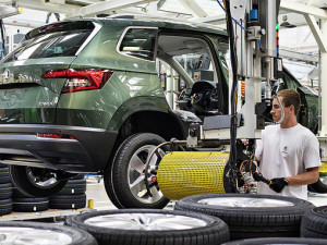 Škoda Auto loni zvedla výrobu v Kvasinách o 5 procent na 310 tisíc aut