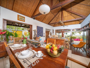 Opustili všechny a všechno, co jsme milovali. Sbalili celý svůj život do dvou kufrů, vzpomíná „Bába na Bali“