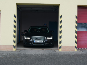 Dopravní policie nasadila do boje s piráty silnic speciálně vybavenou Audi A8