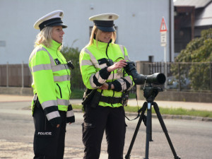 Řidiči pozor! Policie se dnes na Královéhradecku zaměřuje na železniční přejezdy