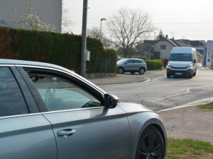 Řidiči pozor! Policie se dnes na Královéhradecku zaměřuje na železniční přejezdy