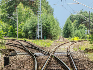 Oprava železniční trati ztíží do konce května dopravu v Náchodě