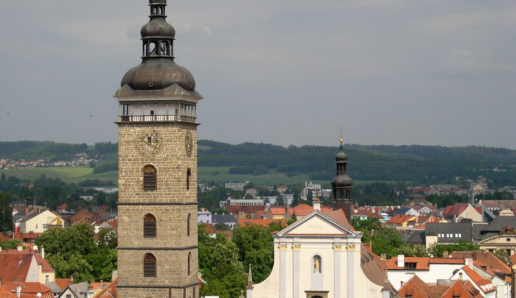 Ciferník na Černé věži dostane po čtyřiceti letech nový nádech