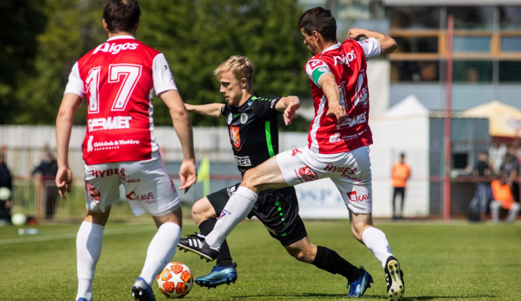 Derby nenašlo po devadesáti minutách hry vítěze, Votroci přišli o naději na postup