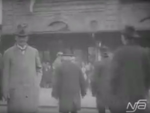 VIDEO: Hradec v roce 1928? Vzrůstající metropole a slavnostní výkop stavby budovy ředitelství státních drah