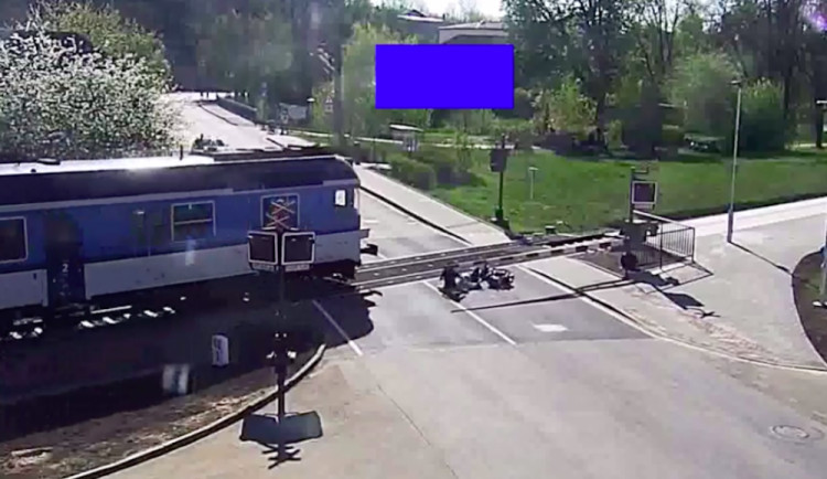 Mladý muž zachránil seniora.